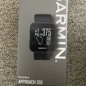 NWOT- Garmin Approach S10